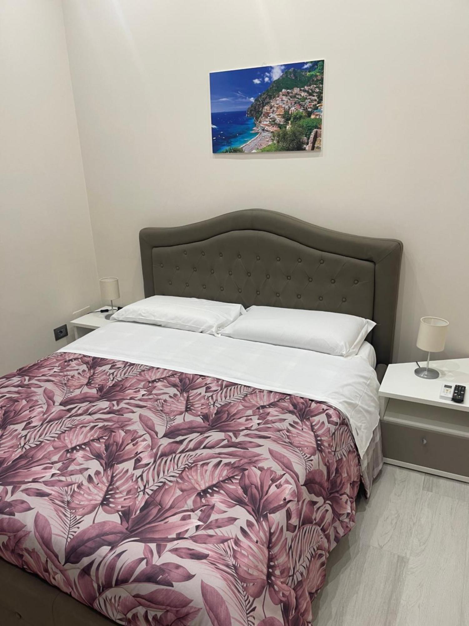 Toledo Relax Hotel Naples Exterior photo
